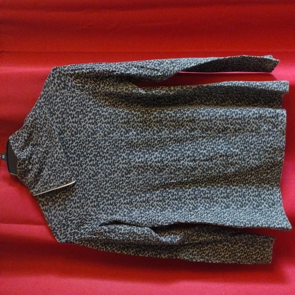 E.L.I. Women's S Long-Sleeve Top - Picture 5 of 15